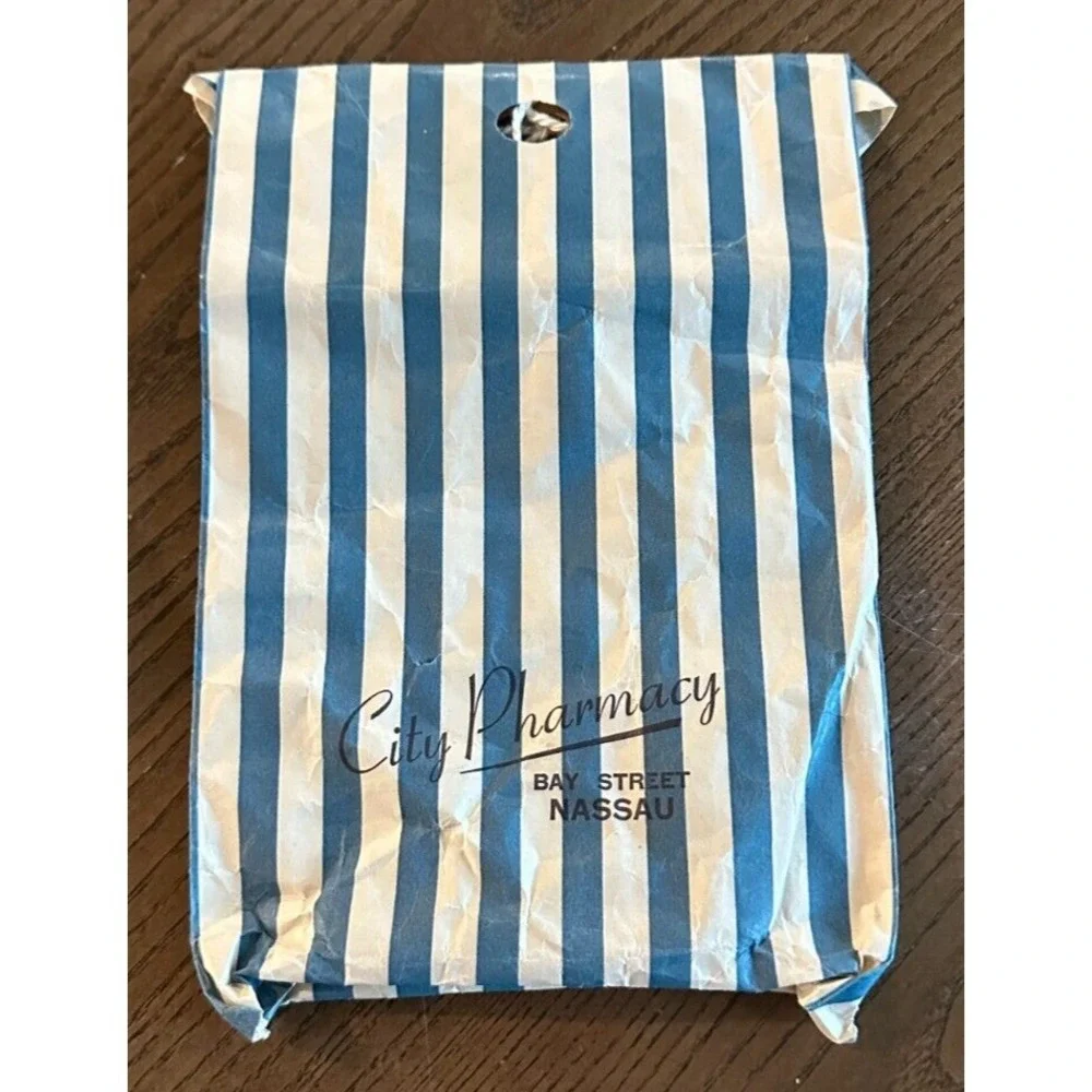 Vintage City Pharmacy Bay Street Nassau Bahamas 9'' x 6.5'' Bag *read* Ephemera‎